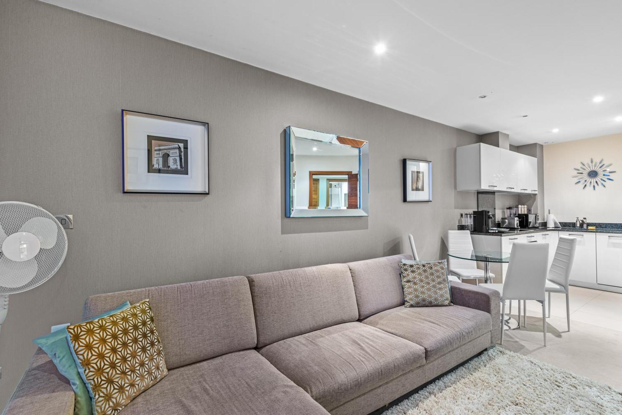 Londwell, Chelsea Living, Central Flat With Balcony London Ngoại thất bức ảnh